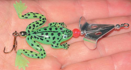Удобная лягушка-незацепляйка для ловли щуки. Как поймать рыбу на приманку?